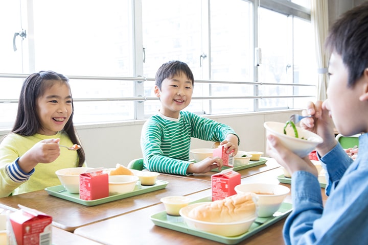 学校給食